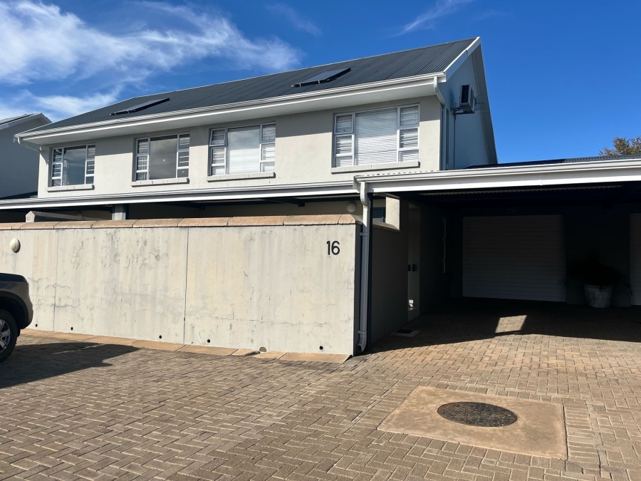 To Let 3 Bedroom Property for Rent in Top Town Eastern Cape